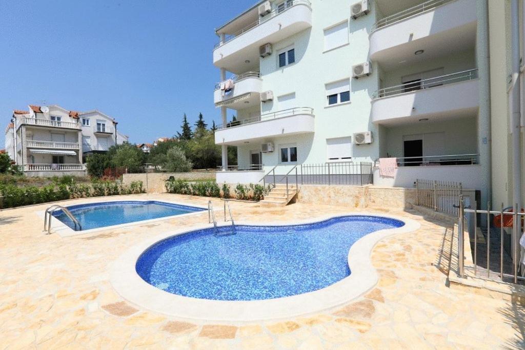 Apartments Paradise Трогір Екстер'єр фото
