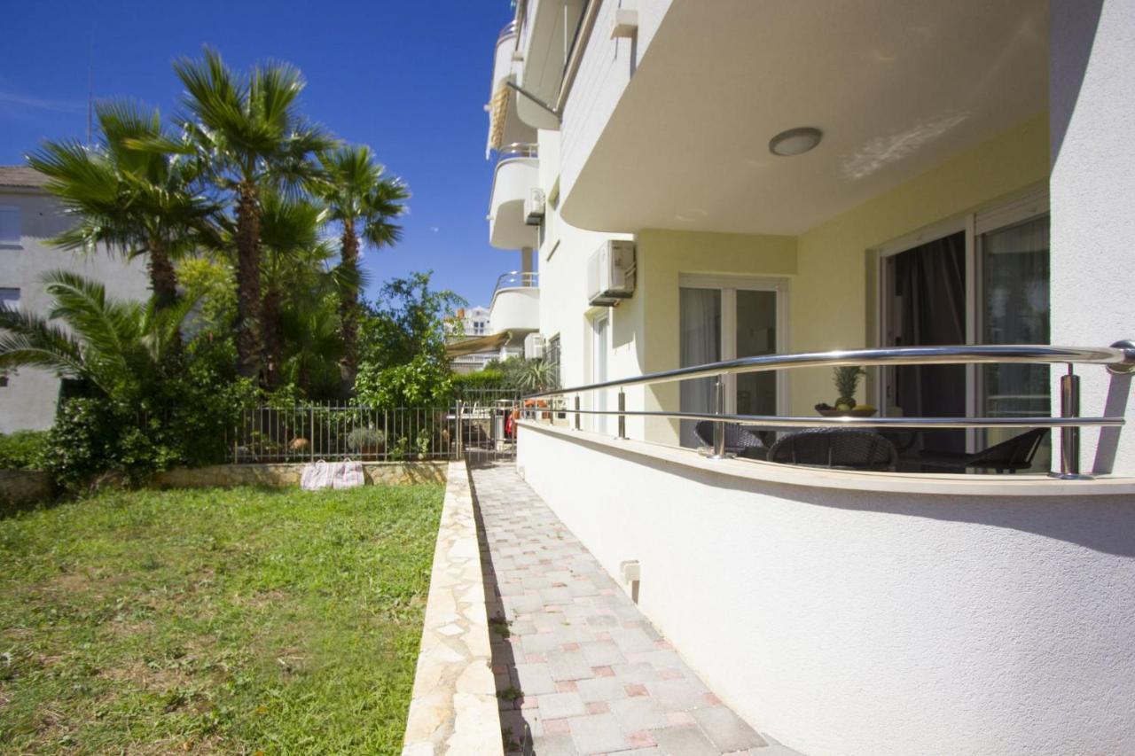 Apartments Paradise Трогір Екстер'єр фото