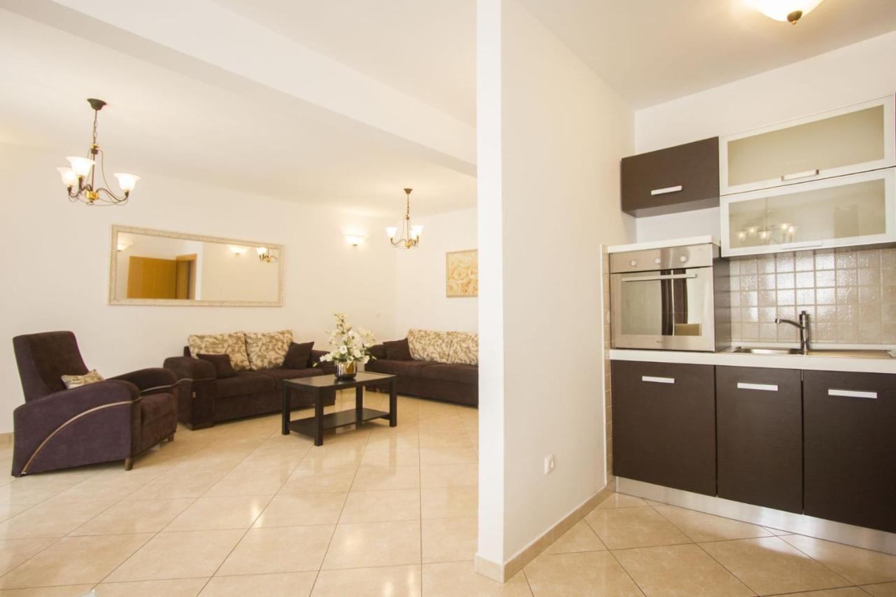 Apartments Paradise Трогір Екстер'єр фото
