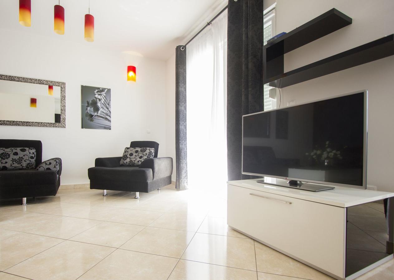 Apartments Paradise Трогір Екстер'єр фото