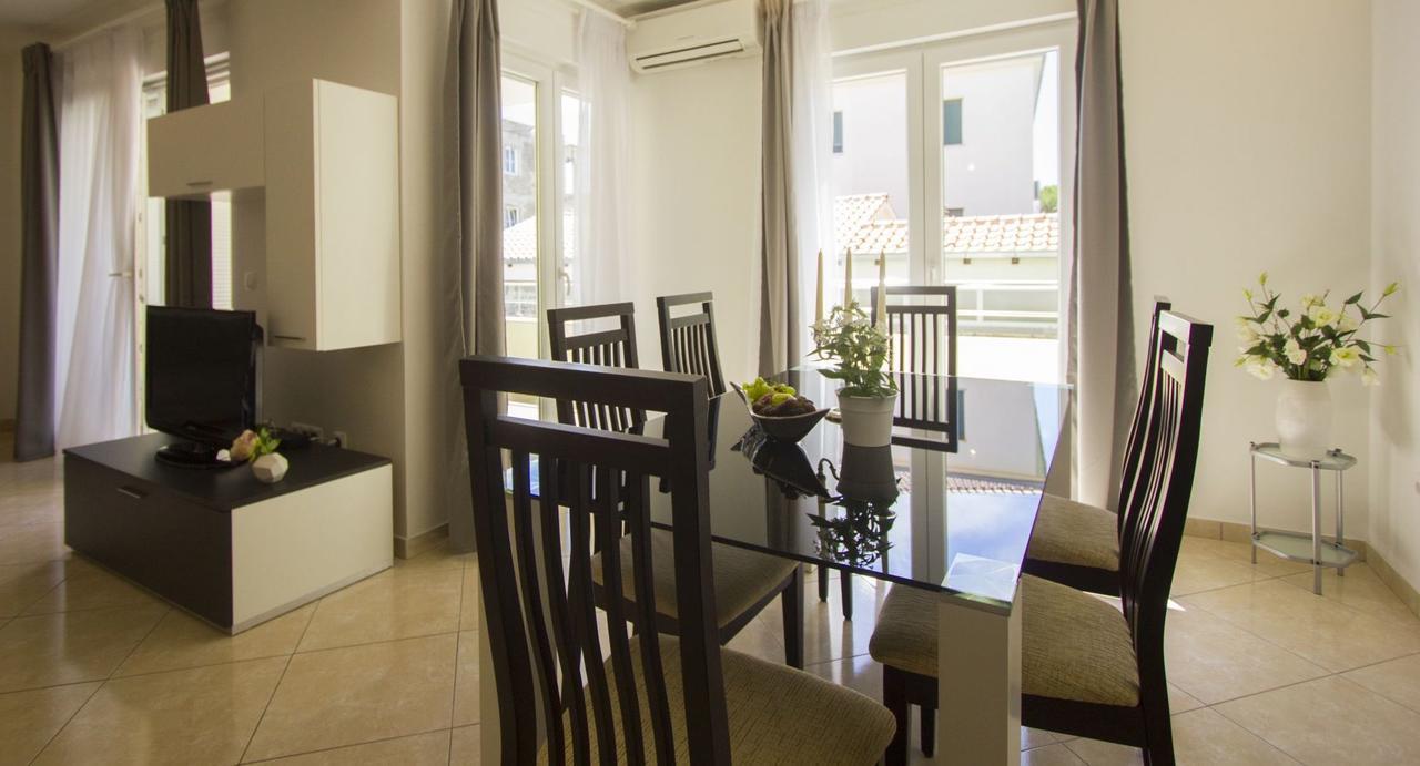 Apartments Paradise Трогір Екстер'єр фото