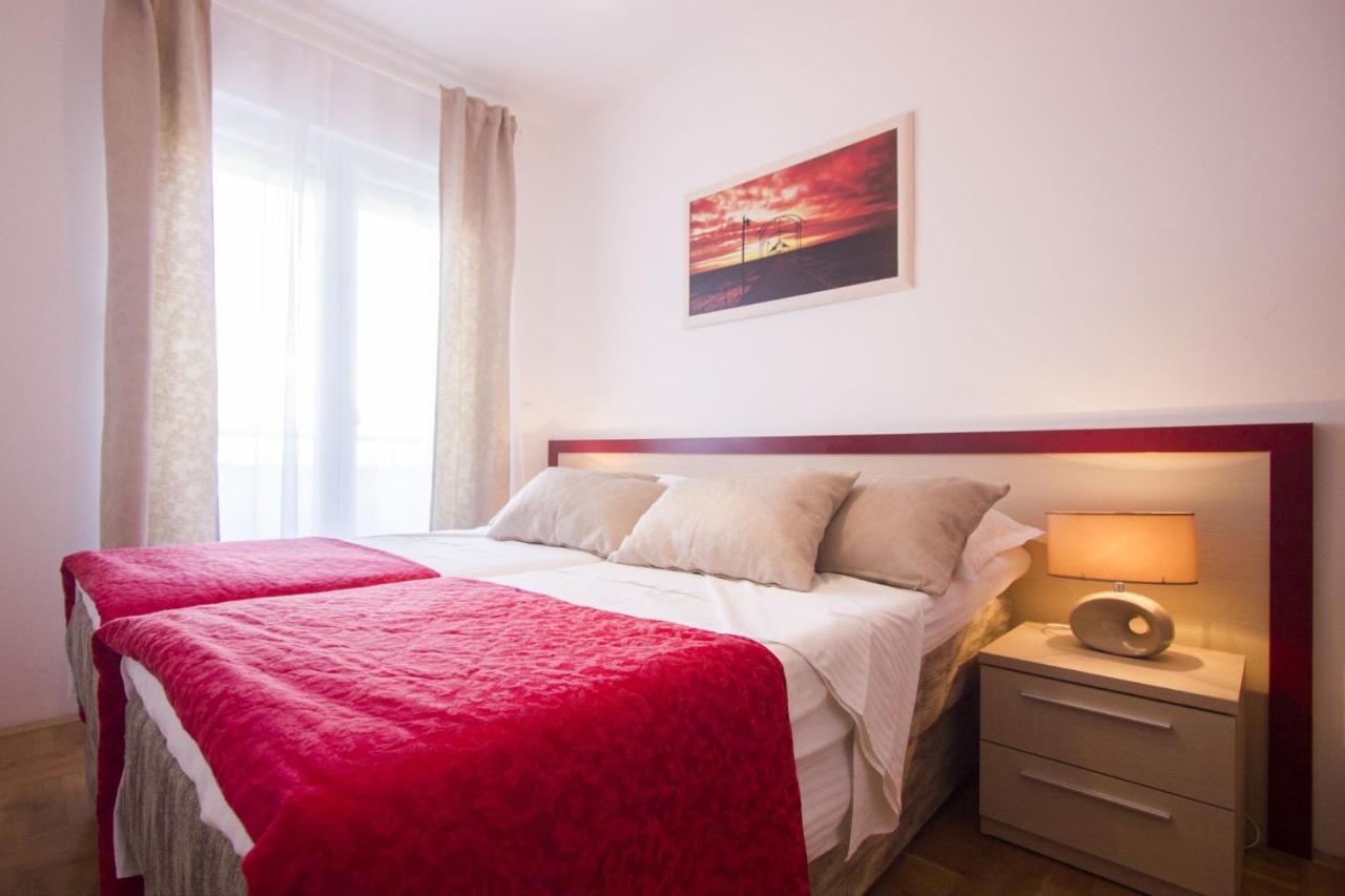 Apartments Paradise Трогір Екстер'єр фото