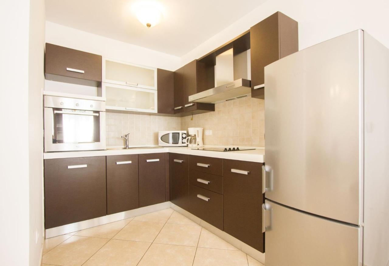 Apartments Paradise Трогір Екстер'єр фото