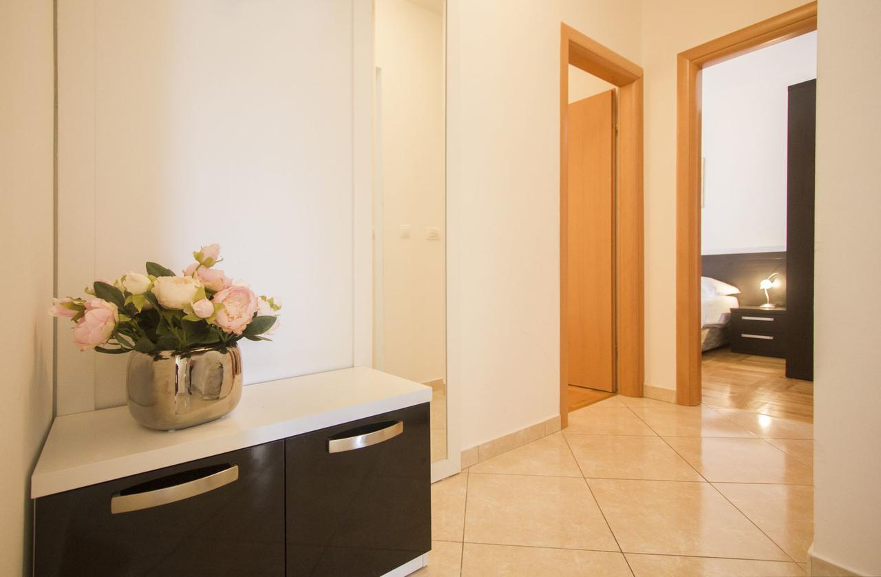 Apartments Paradise Трогір Екстер'єр фото