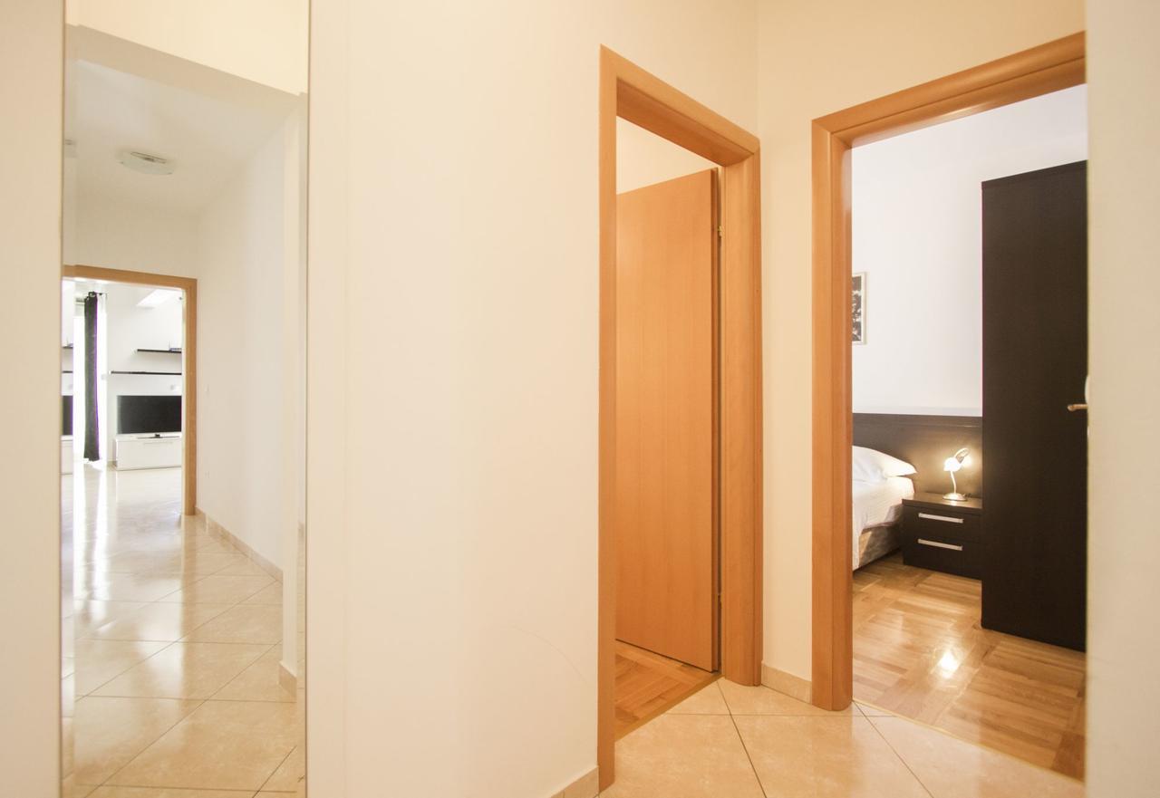 Apartments Paradise Трогір Екстер'єр фото